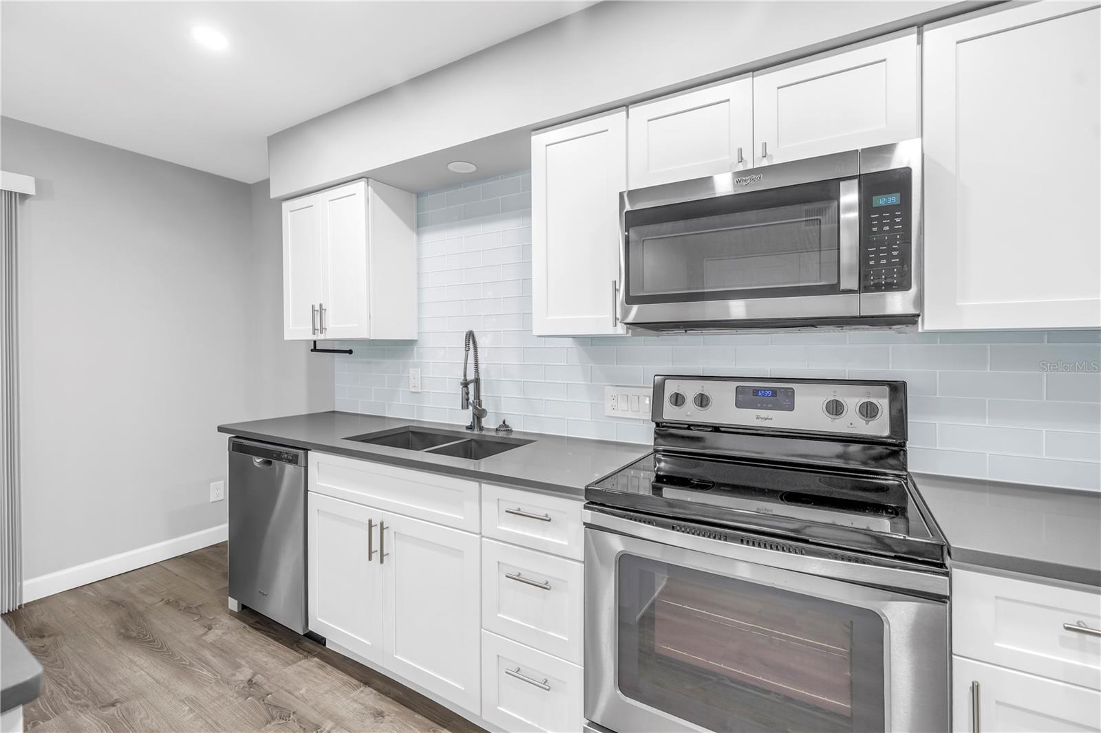 PINEBROOK ESTS PH 2 UNIT 3 - Residential