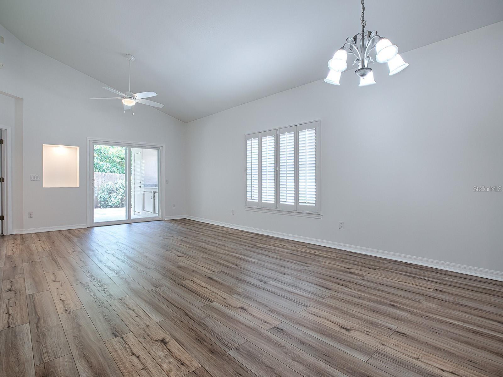 COUNTRY CLUB OF MOUNT DORA PH 02-9 - Residential Lease