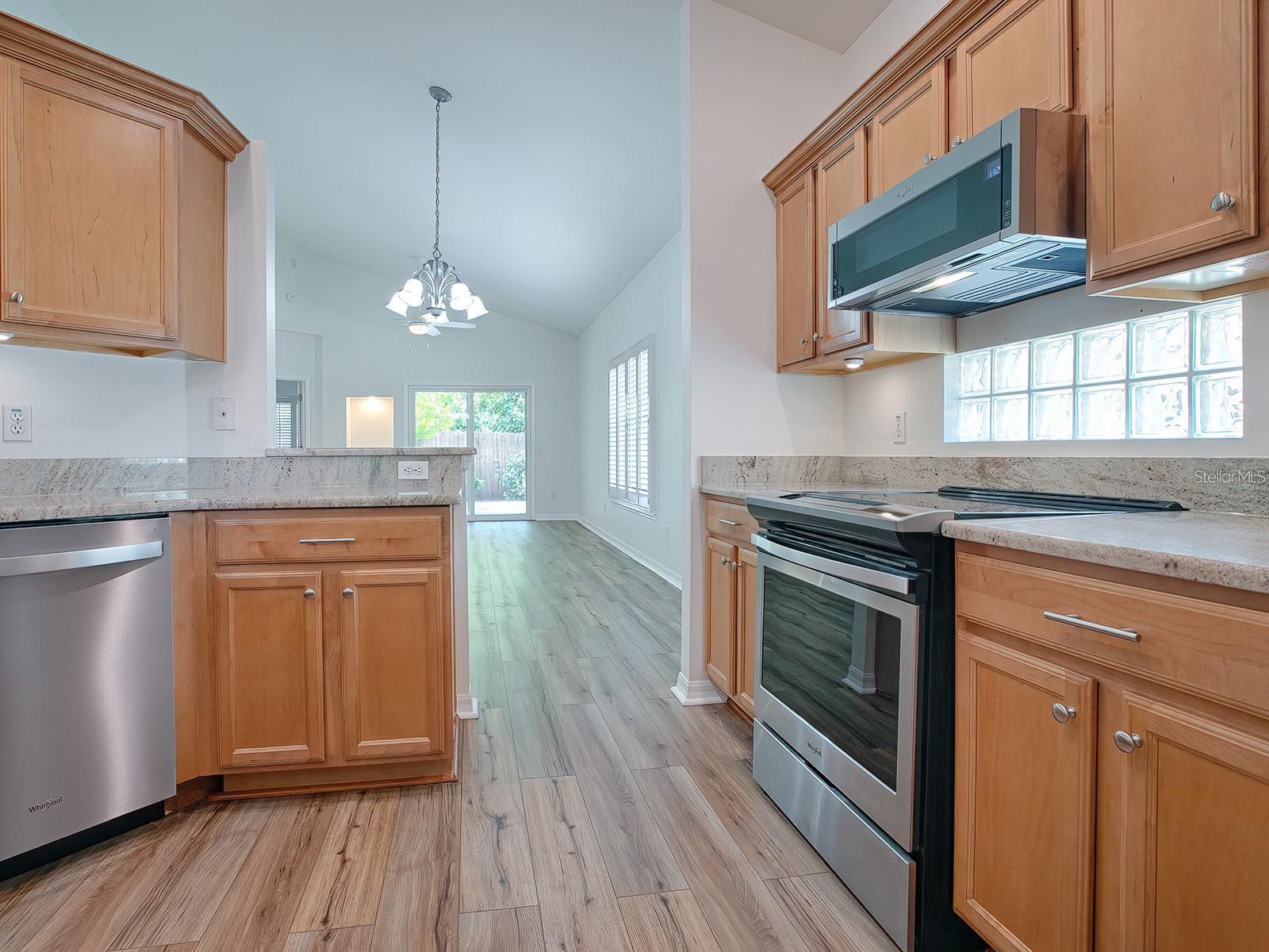 COUNTRY CLUB OF MOUNT DORA PH 02-9 - Residential Lease