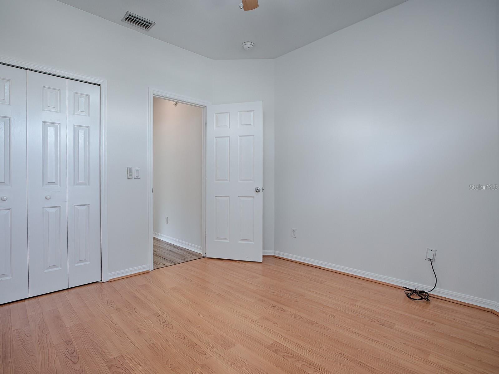 COUNTRY CLUB OF MOUNT DORA PH 02-9 - Residential Lease