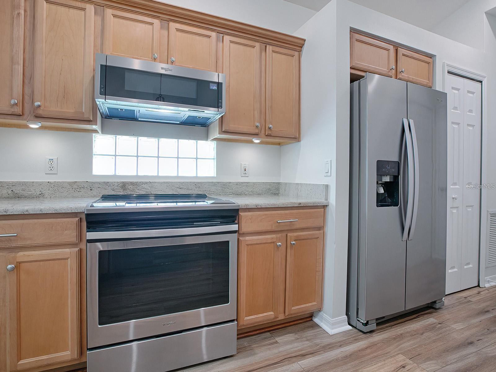 COUNTRY CLUB OF MOUNT DORA PH 02-9 - Residential Lease