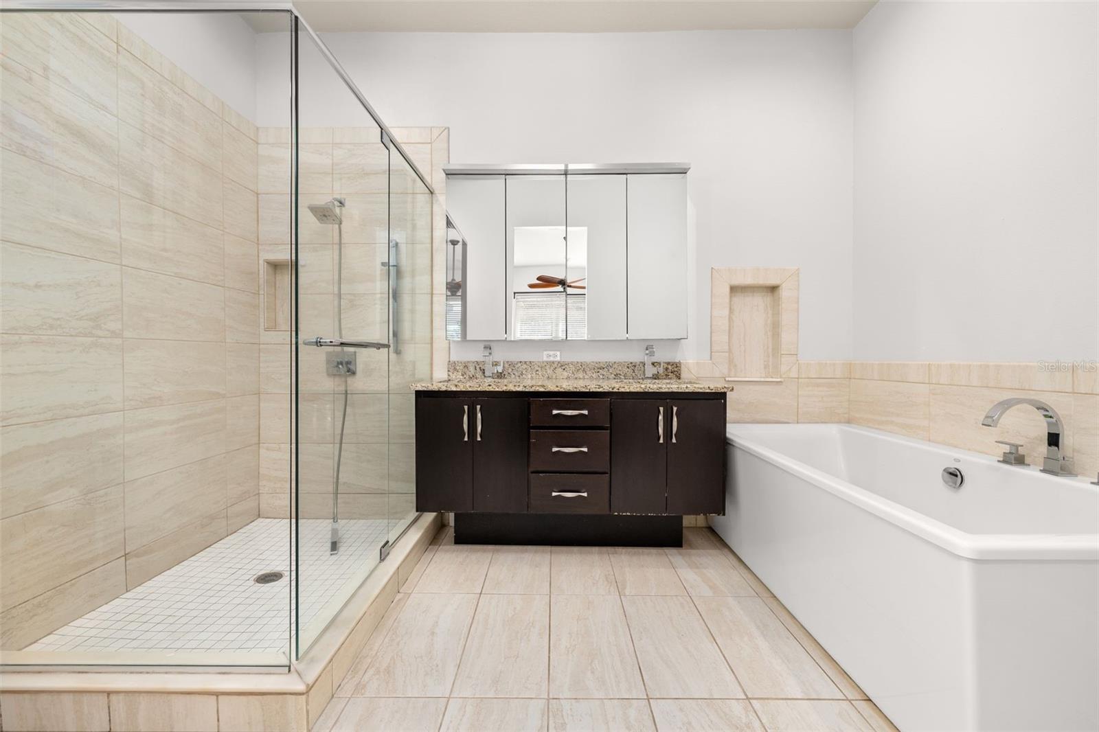 SHOWALTER PARK - Residential