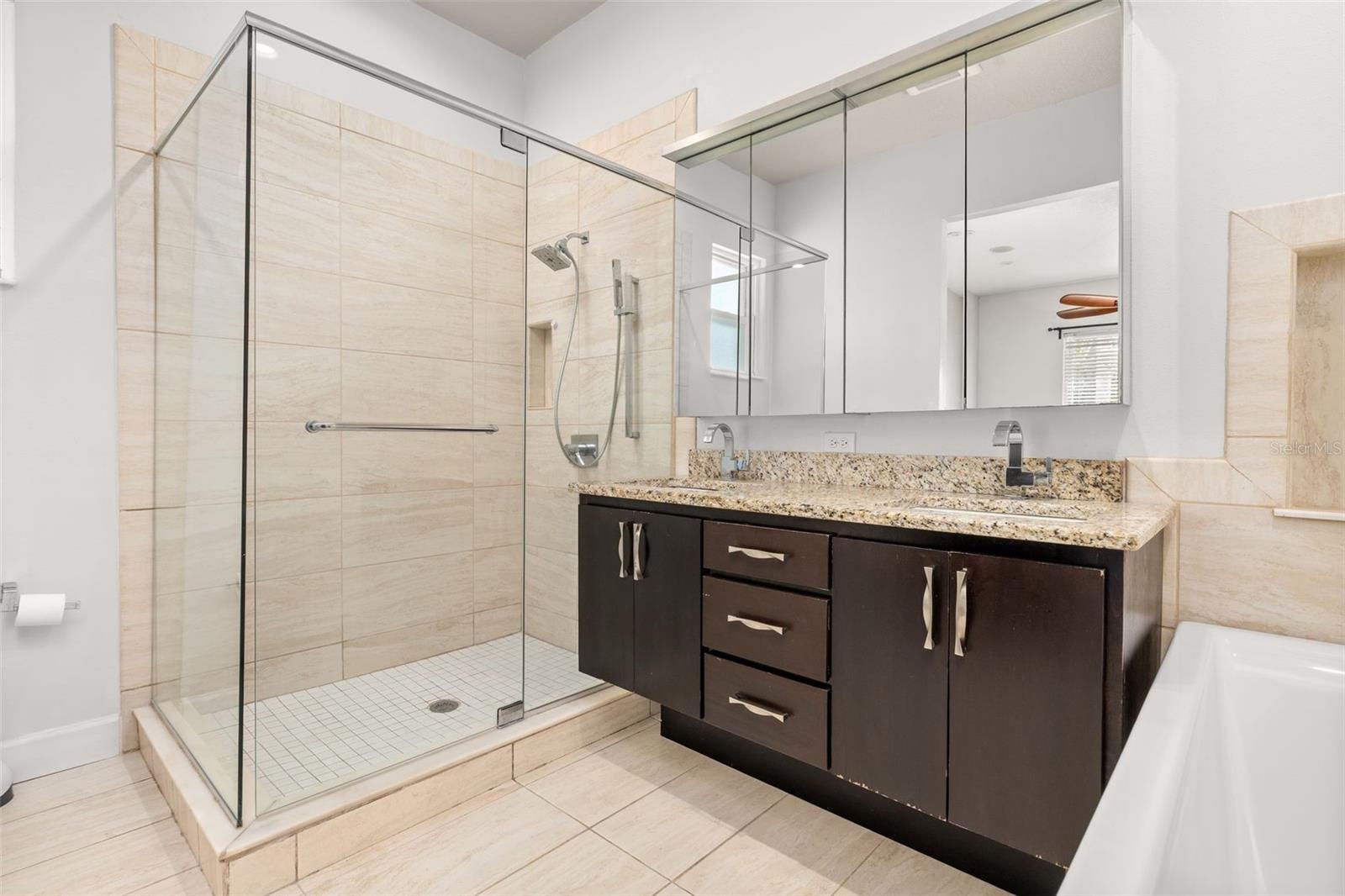 SHOWALTER PARK - Residential