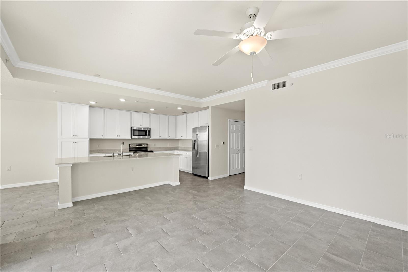 LAKEWOOD NATIONAL - Residential