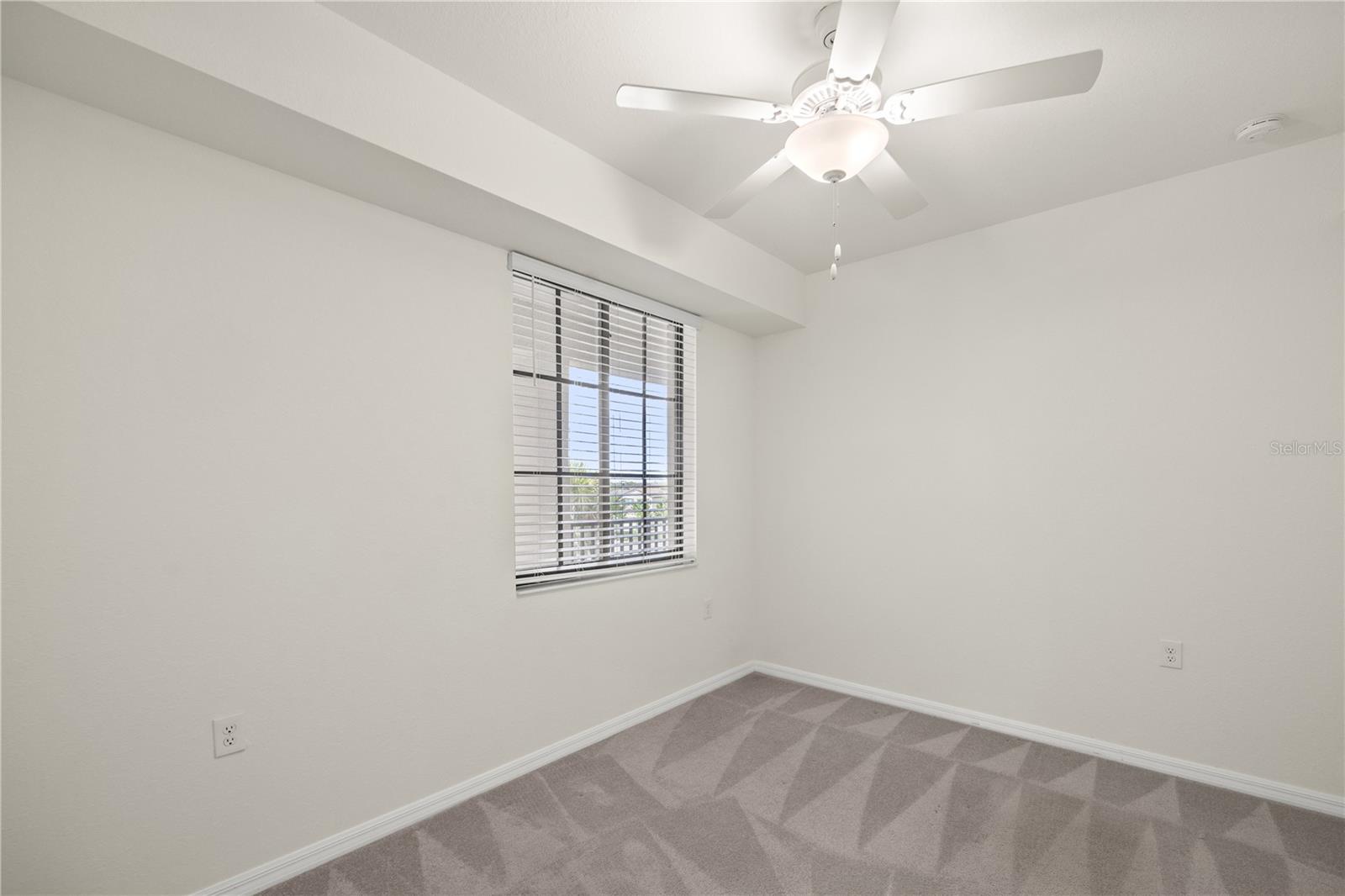 LAKEWOOD NATIONAL - Residential