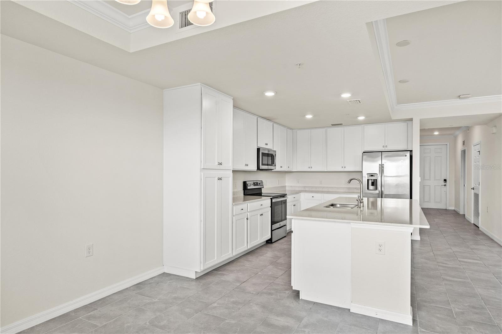 LAKEWOOD NATIONAL - Residential