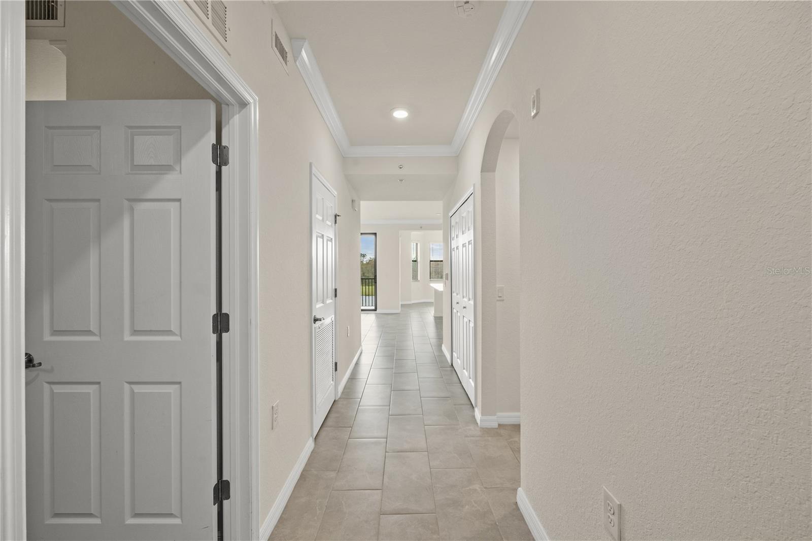 LAKEWOOD NATIONAL - Residential