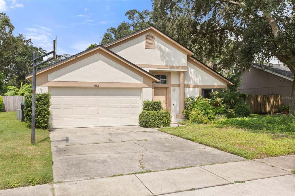 Photo of 4562 Conway Landing Drive, Orlando, FL 32812 (MLS # O6430113)