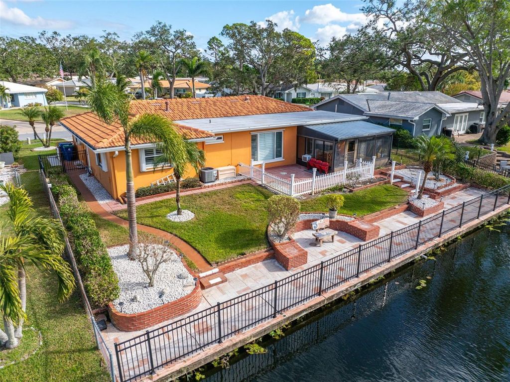 Photo of 6888 121st Street, Seminole, FL 33772 (MLS # TB8431463)