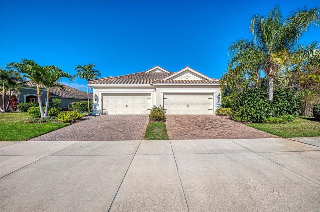 Photo of 11401 Okaloosa Drive, Venice, FL 34293 (MLS # N6142230)