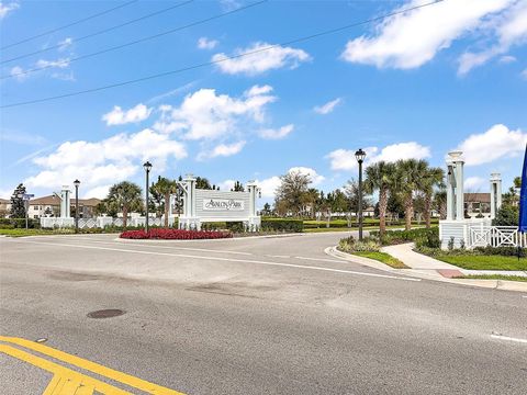 A home in TAVARES