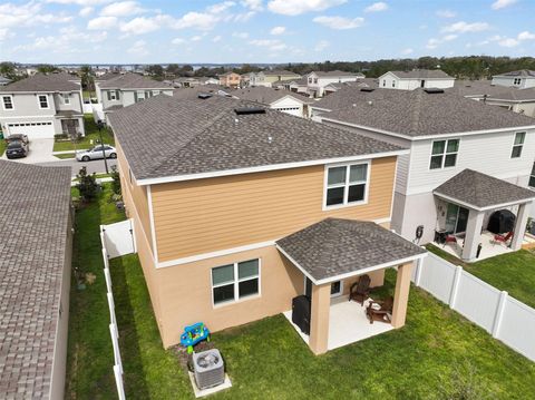 A home in TAVARES