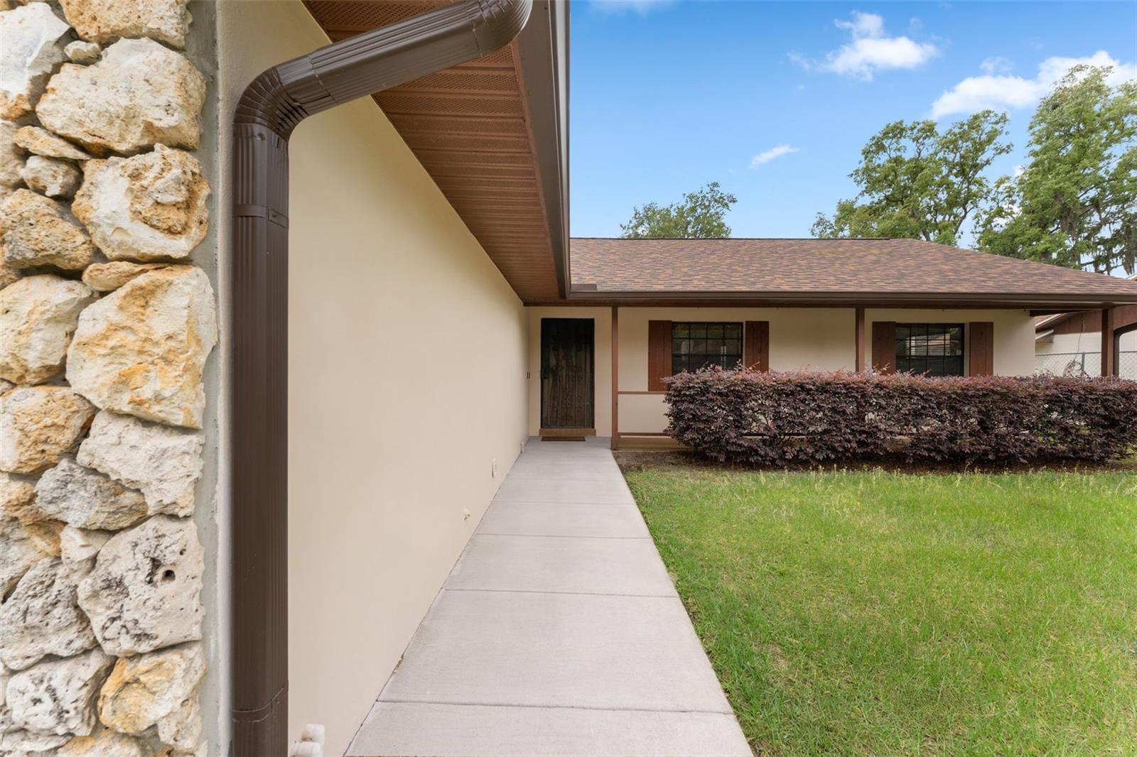 OAKTREE VILLAGE - Residential