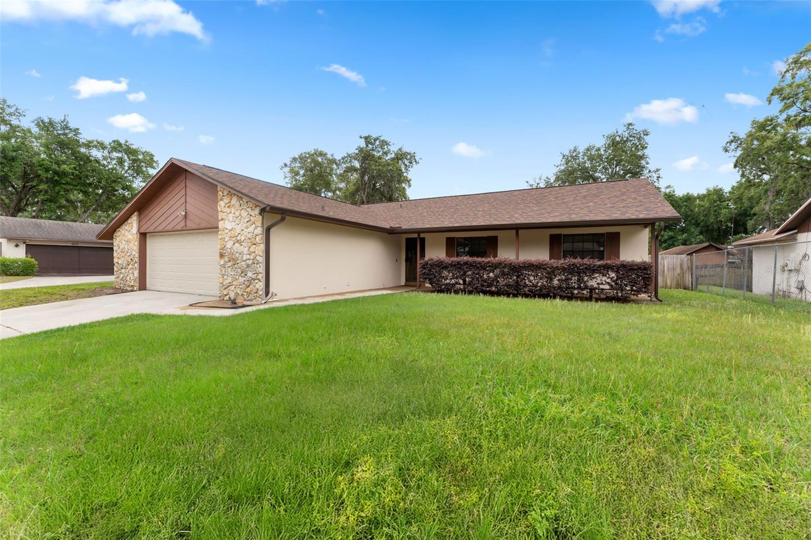 OAKTREE VILLAGE - Residential