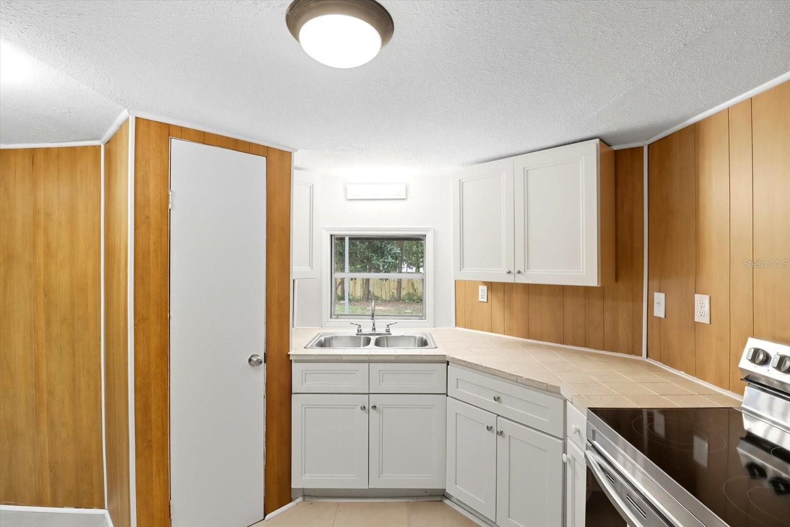 CRYSTAL CREST ADD UNREC SUB - Residential