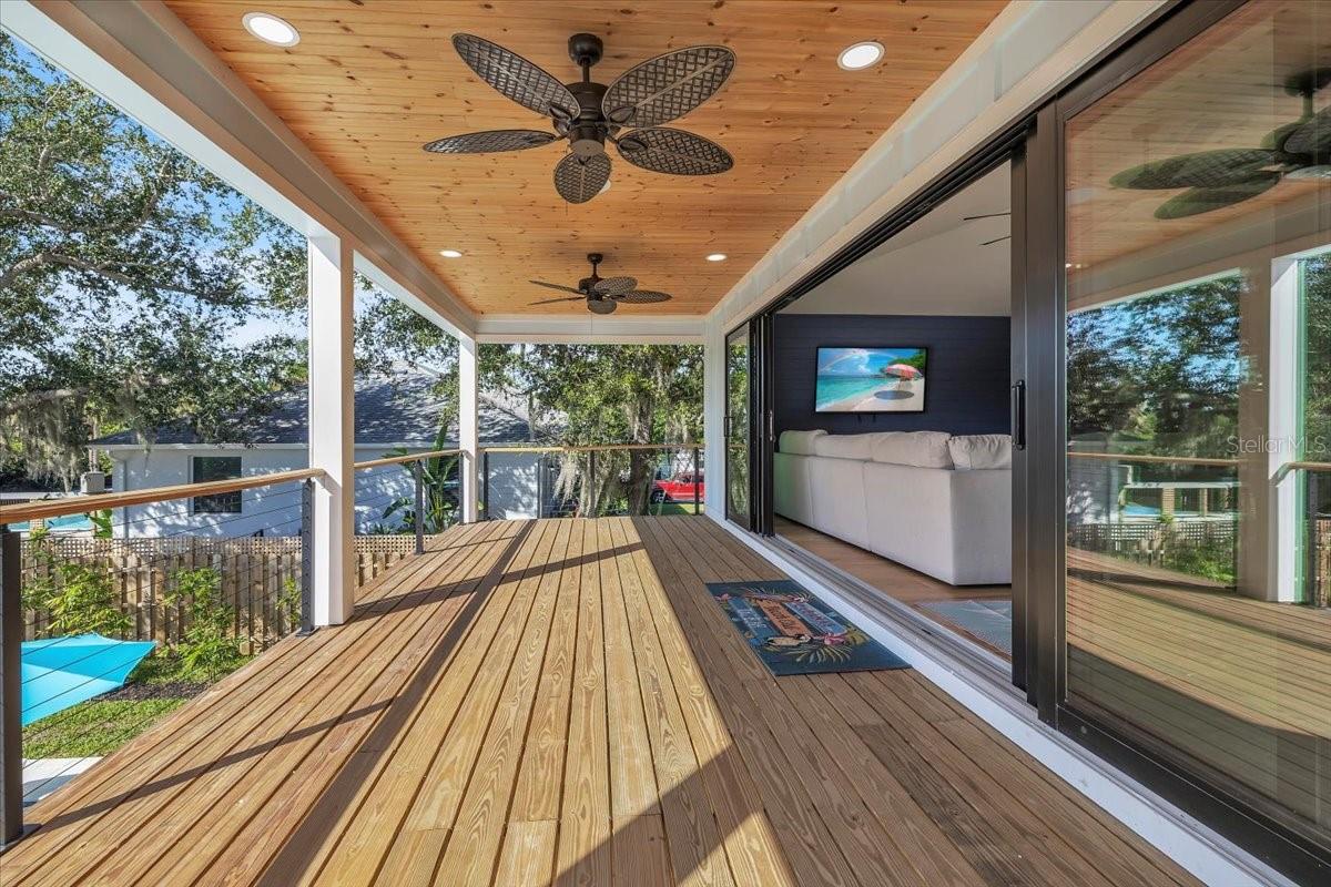 EAST LAKE COLONY - Residential