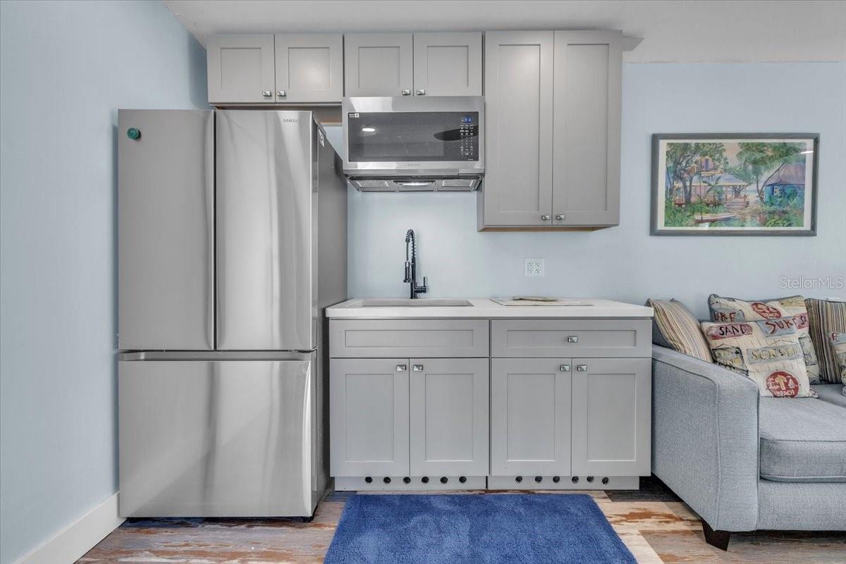 EAST LAKE COLONY - Residential