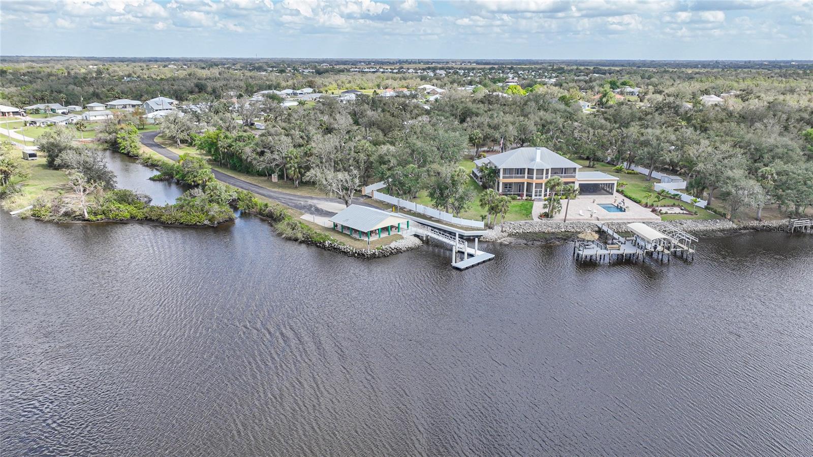 SUNNYBREEZE HBR GOLF CRSE LTS - Residential