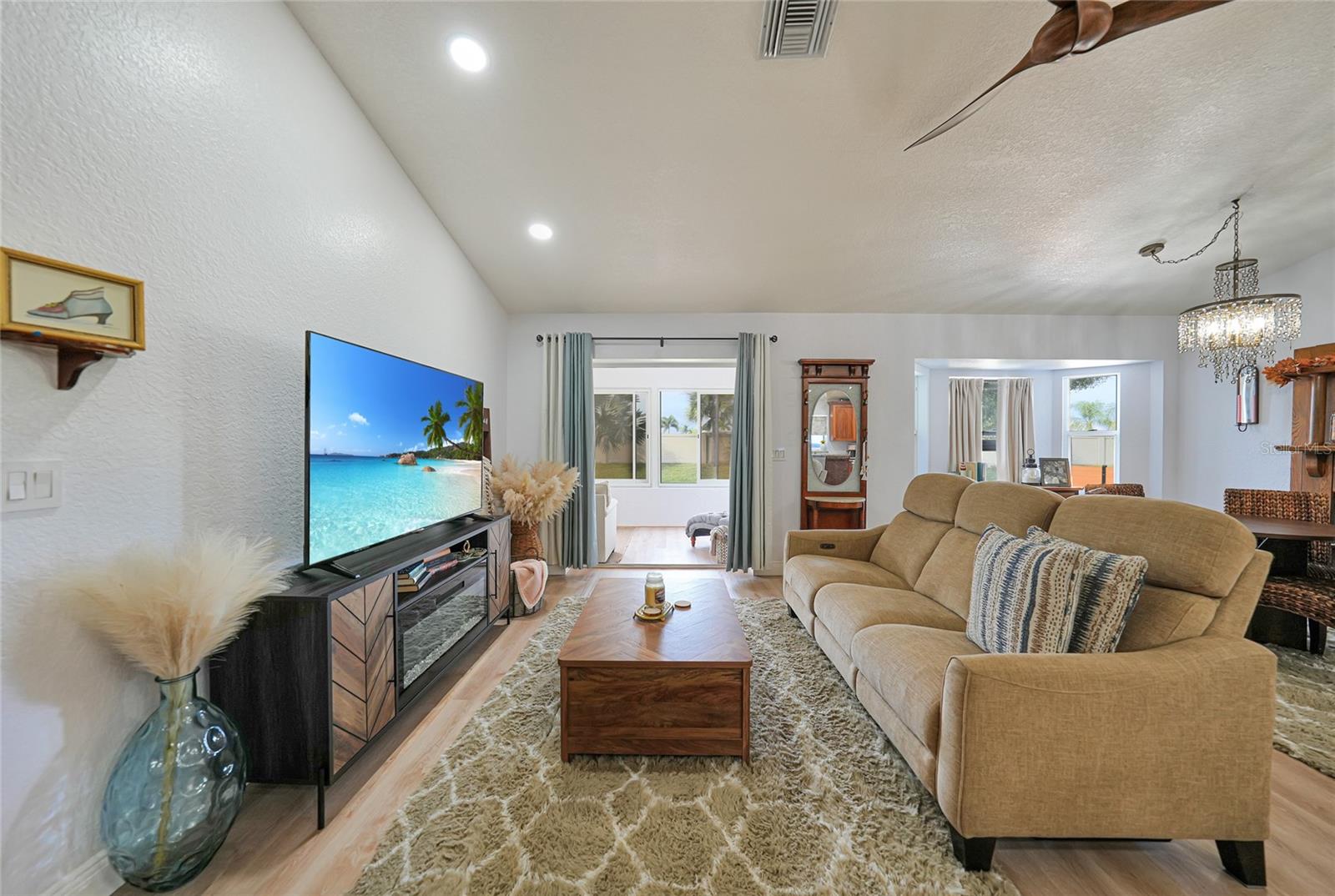 SUNNYBREEZE HBR GOLF CRSE LTS - Residential