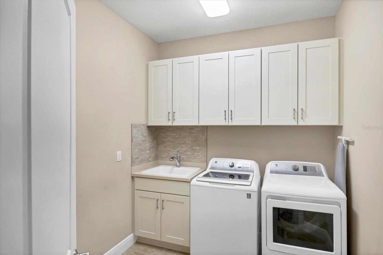 SARASOTA NATIONAL - Residential