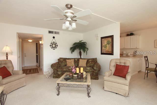 PALM-AIRE AT DESOTO LAKES CNTRY - Residential Lease