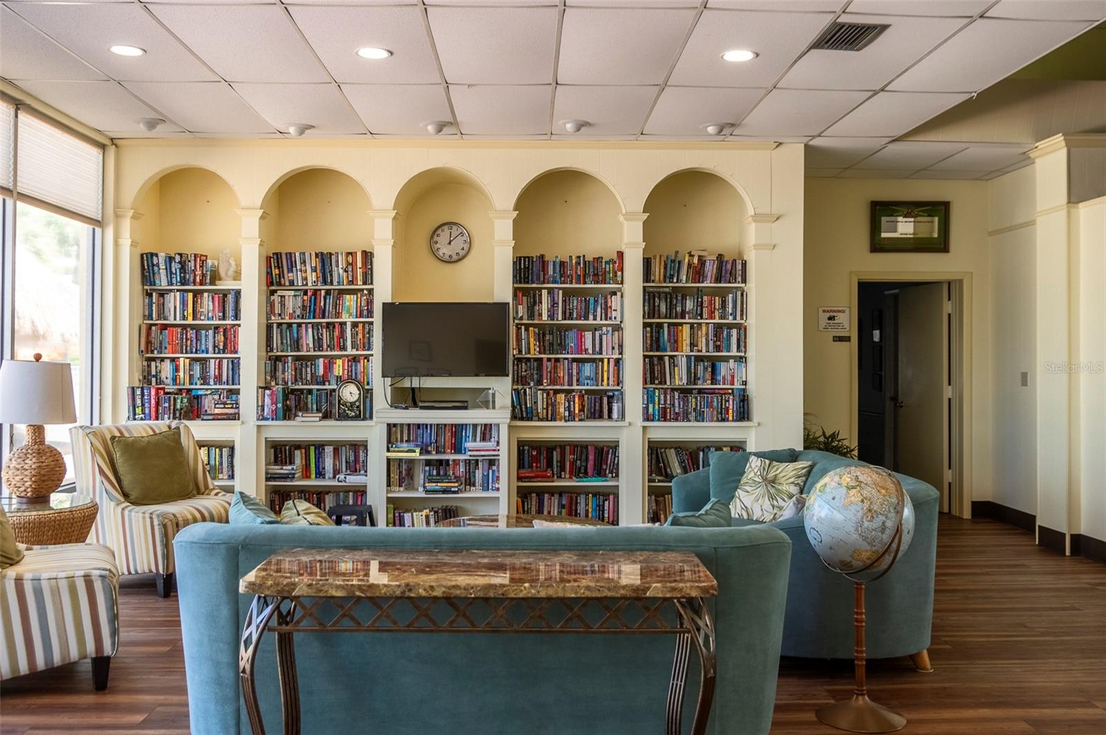 COLUMBIA TOWERS - Residential