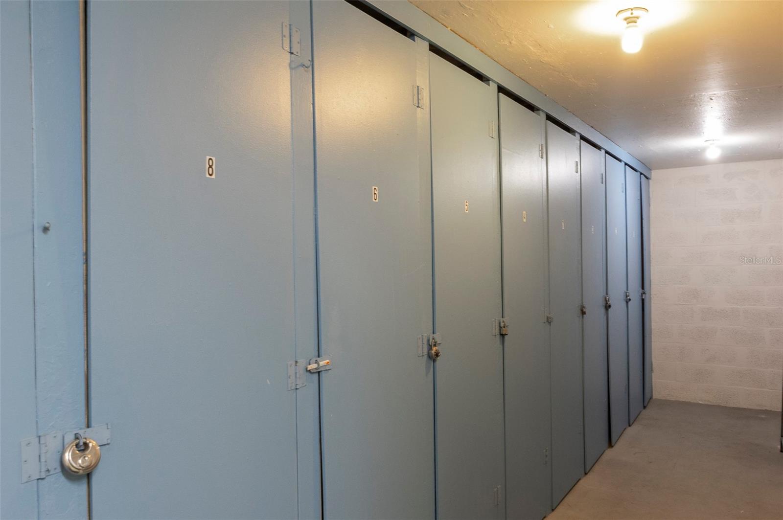 COLUMBIA TOWERS - Residential