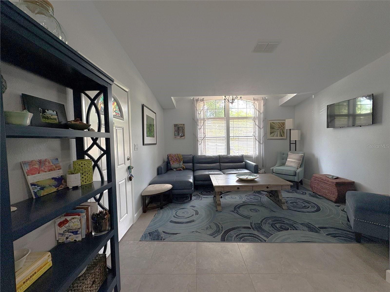 LAKE SARASOTA - Residential