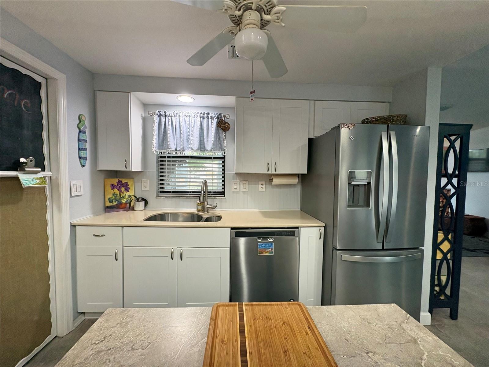 LAKE SARASOTA - Residential