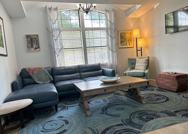 LAKE SARASOTA - Residential