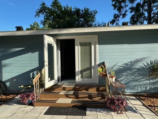 LAKE SARASOTA - Residential