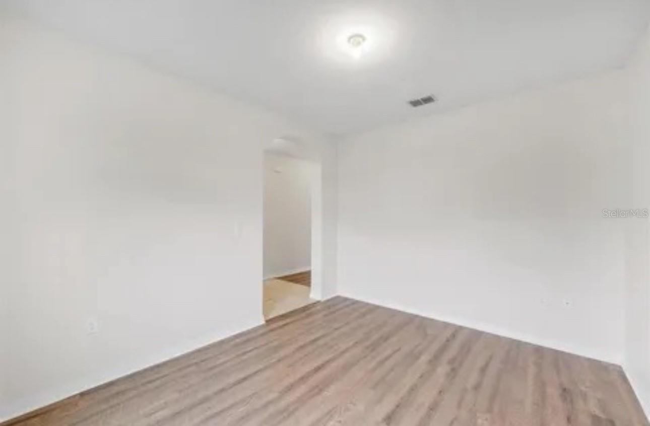 LAKE CUMMINGS ESTATE - Residential