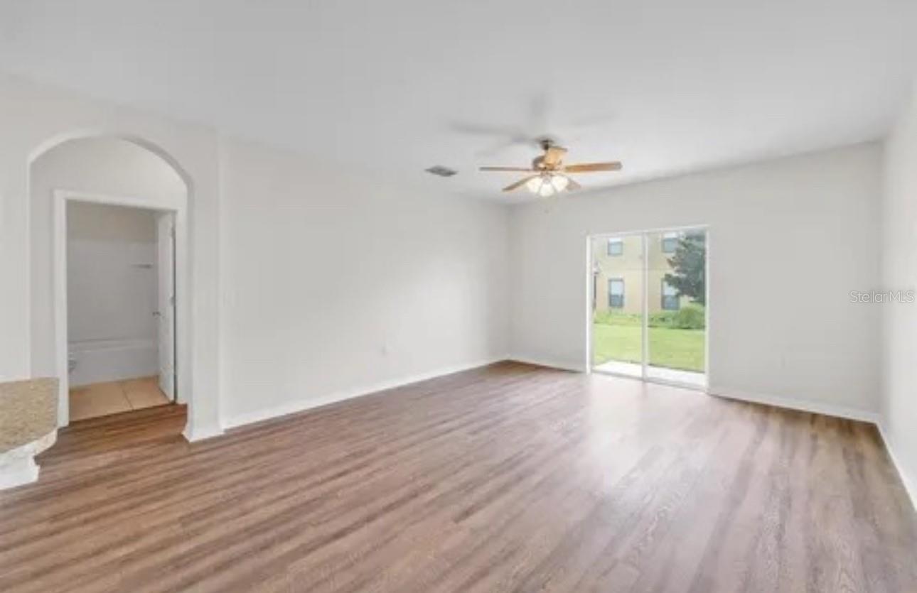 LAKE CUMMINGS ESTATE - Residential