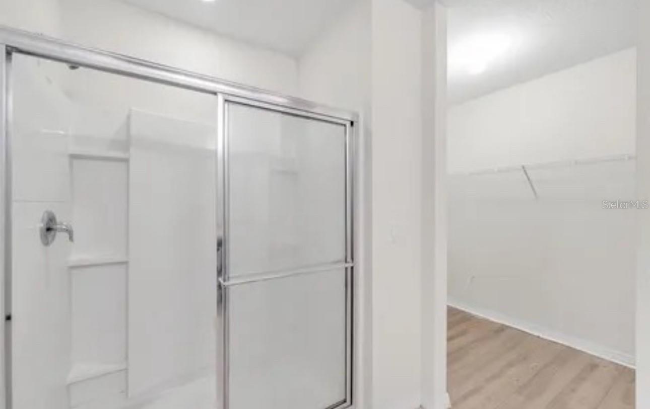 LAKE CUMMINGS ESTATE - Residential