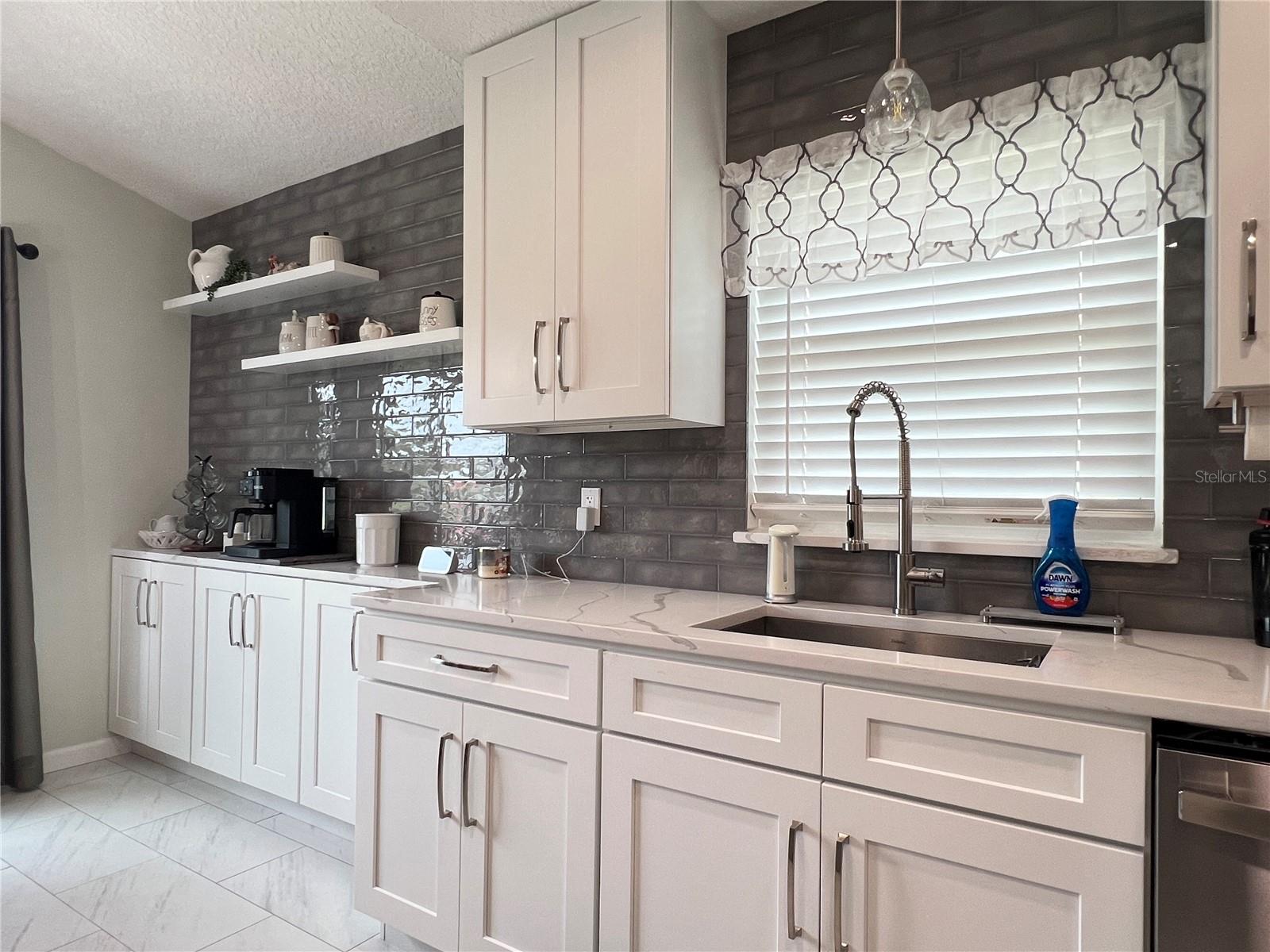 BVL UNIT 7 - Residential