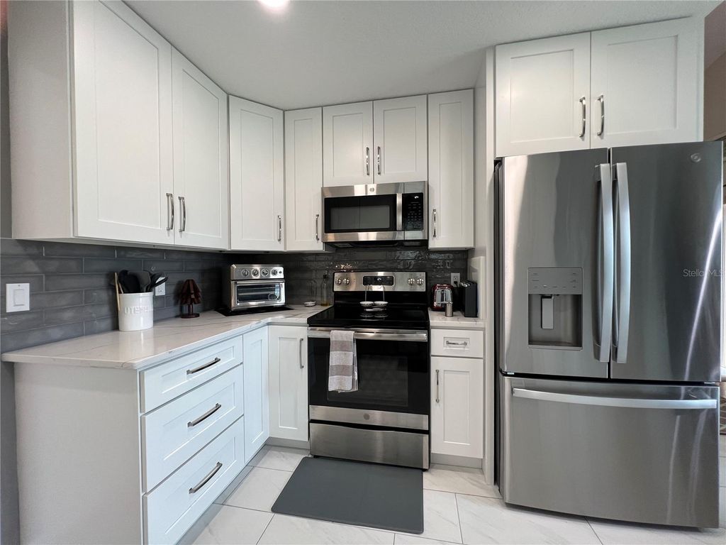 Photo of 465 Boxwood Court, Kissimmee, FL 34743 (MLS # S5146157)