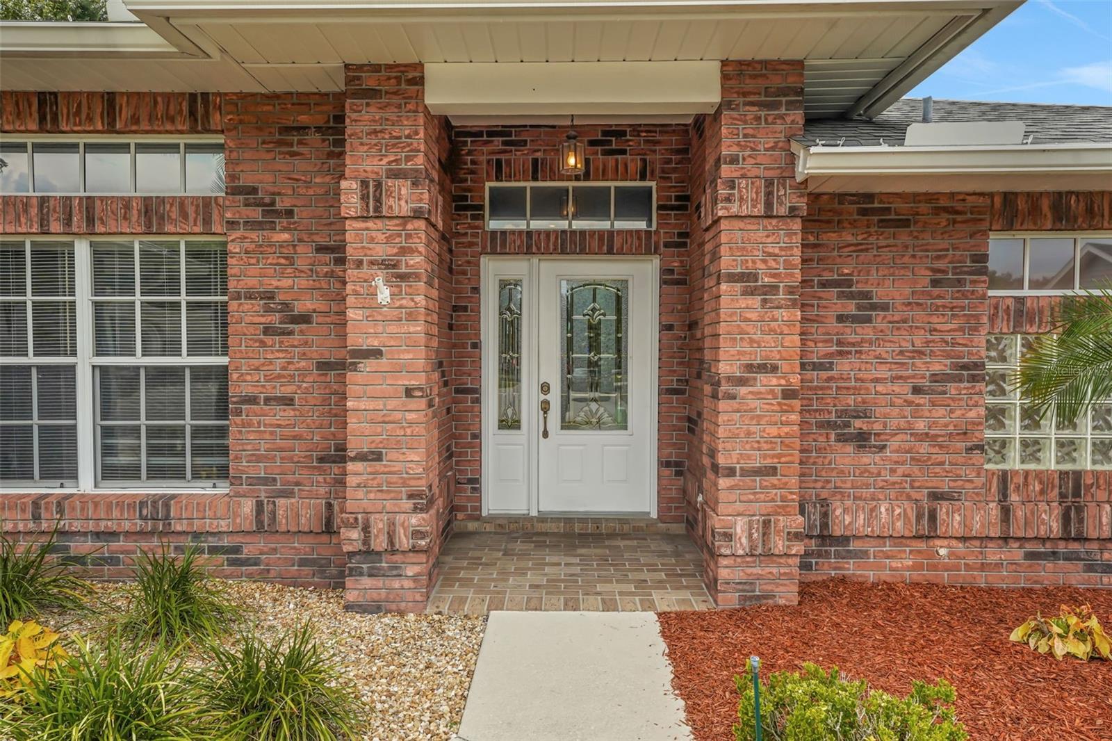 102 HILLSIDE COURT