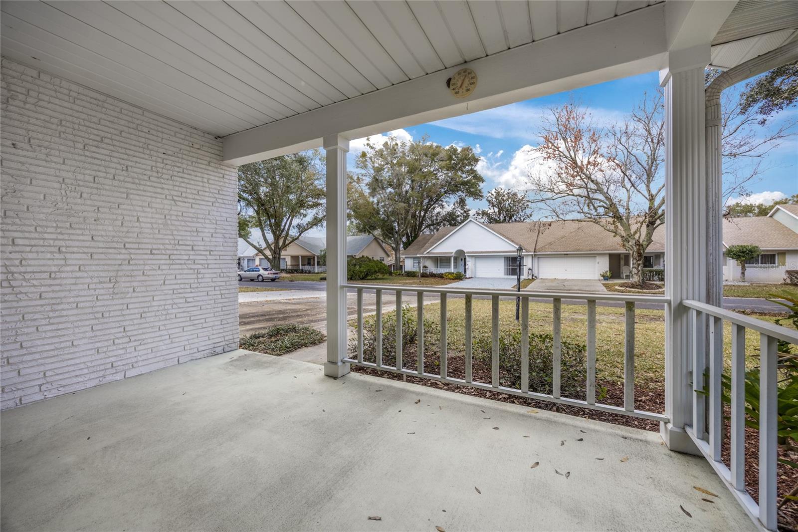 CIRCLE SQUARE WOODS - Residential