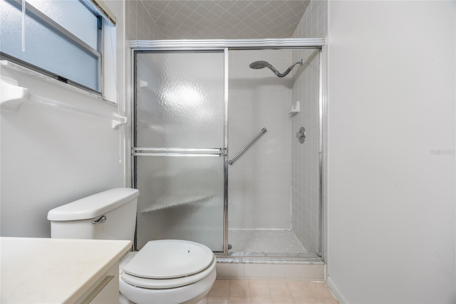 CIRCLE SQUARE WOODS - Residential