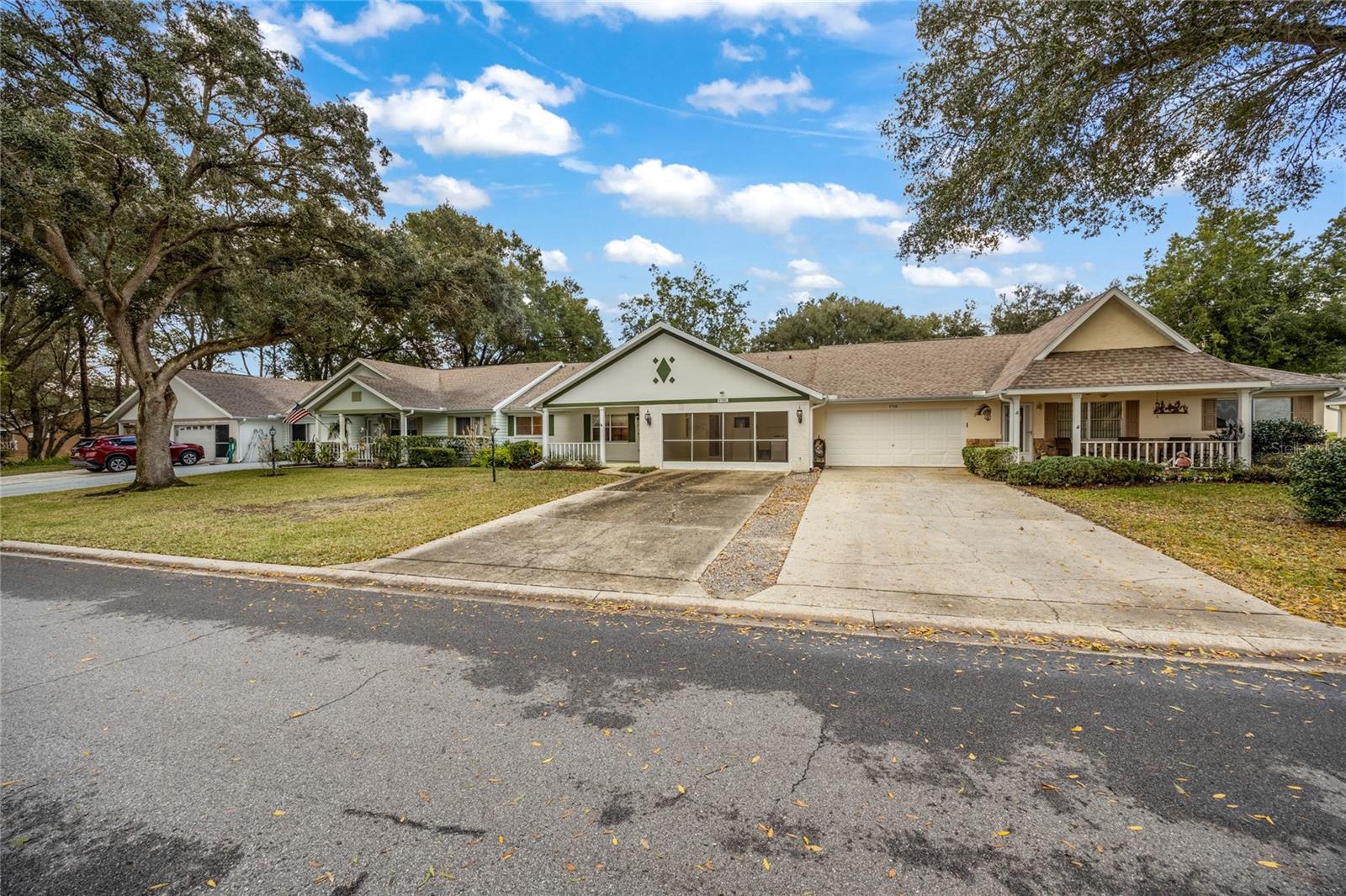 CIRCLE SQUARE WOODS - Residential