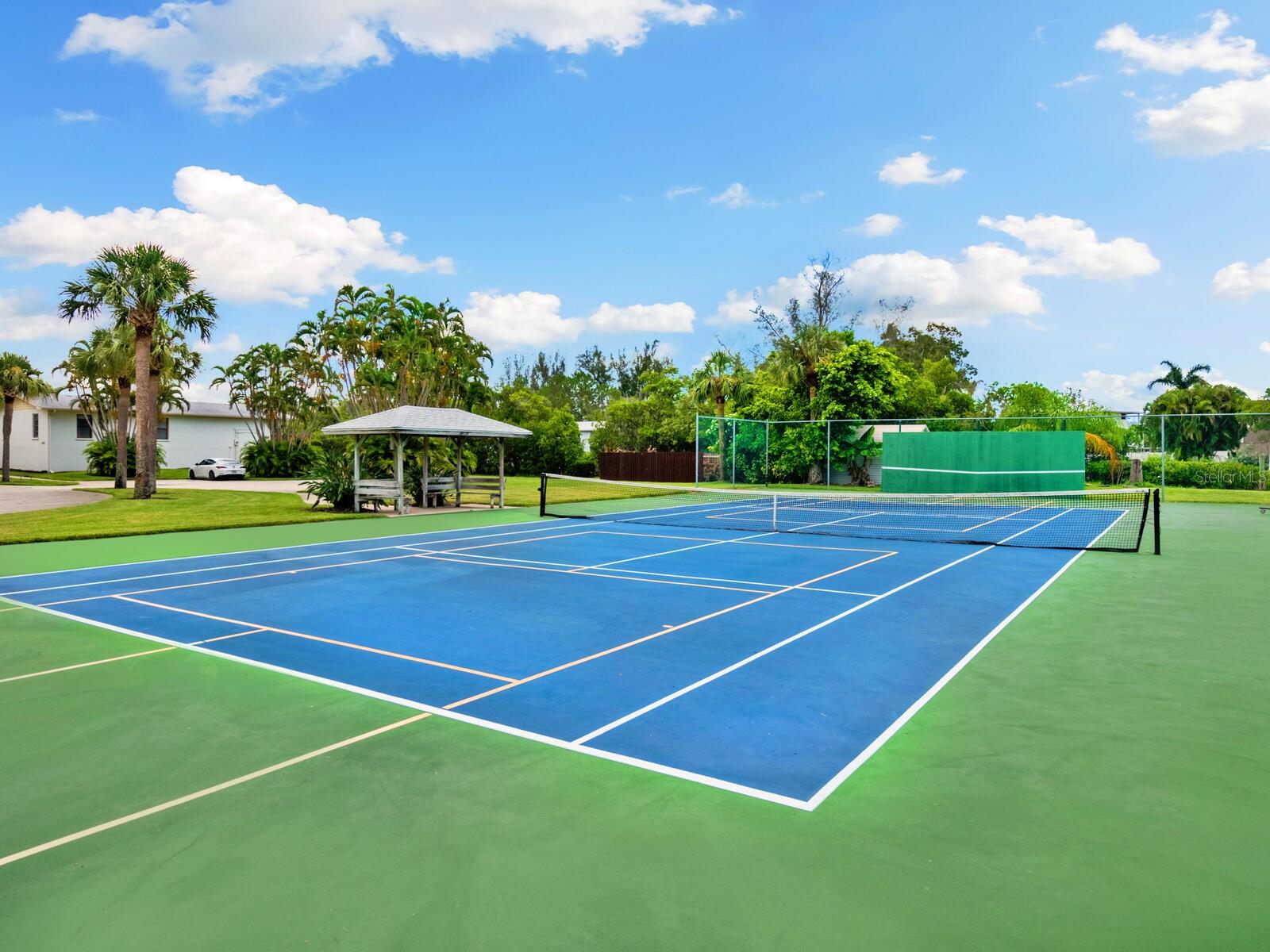 SMUGGLERS LANDING PH II - Residential