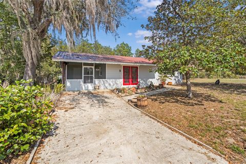 A home in DUNNELLON