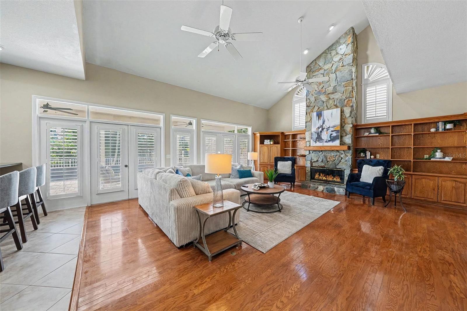 RIVIERA BAY SECOND ADD PT REP & ADD - Residential
