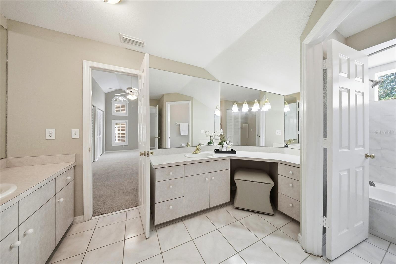 RIVIERA BAY SECOND ADD PT REP & ADD - Residential