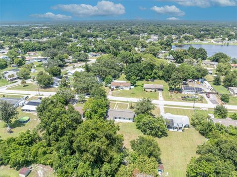 A home in DEBARY