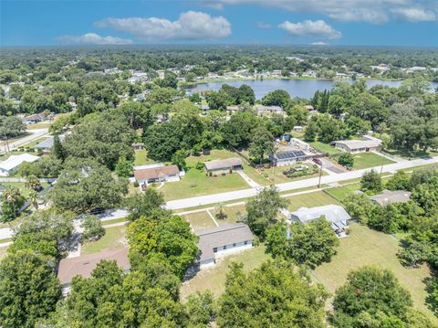 A home in DEBARY