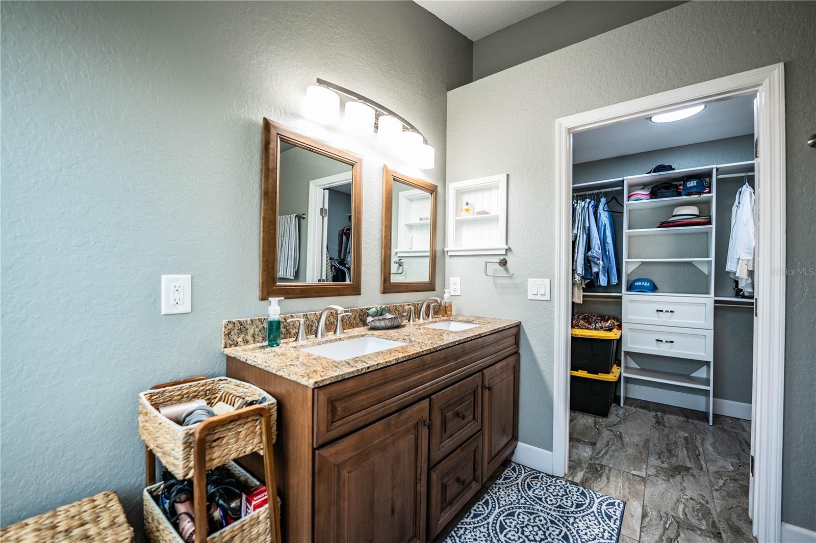 REMINGTON OAKS PH 01 - Residential