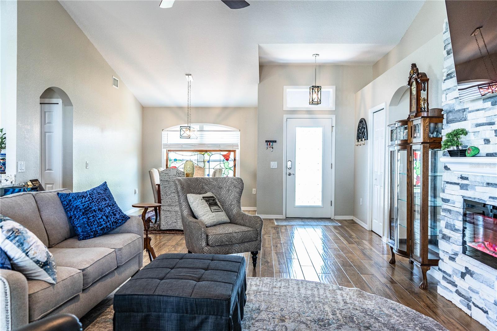 REMINGTON OAKS PH 01 - Residential