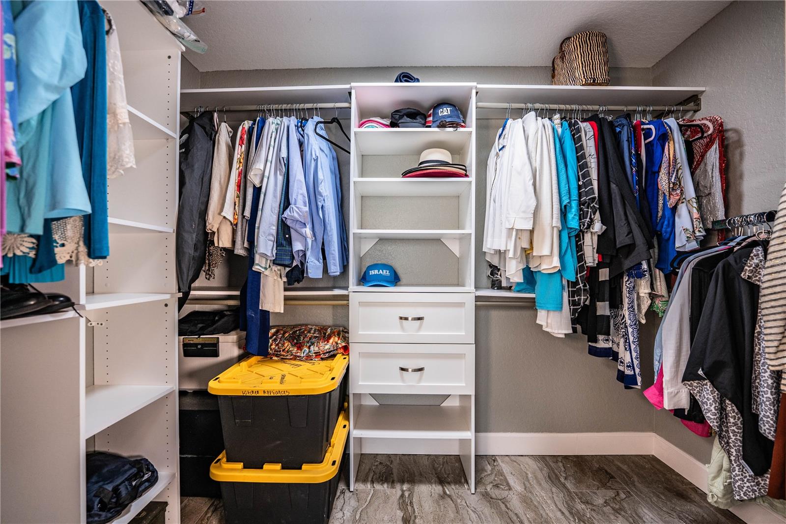 REMINGTON OAKS PH 01 - Residential