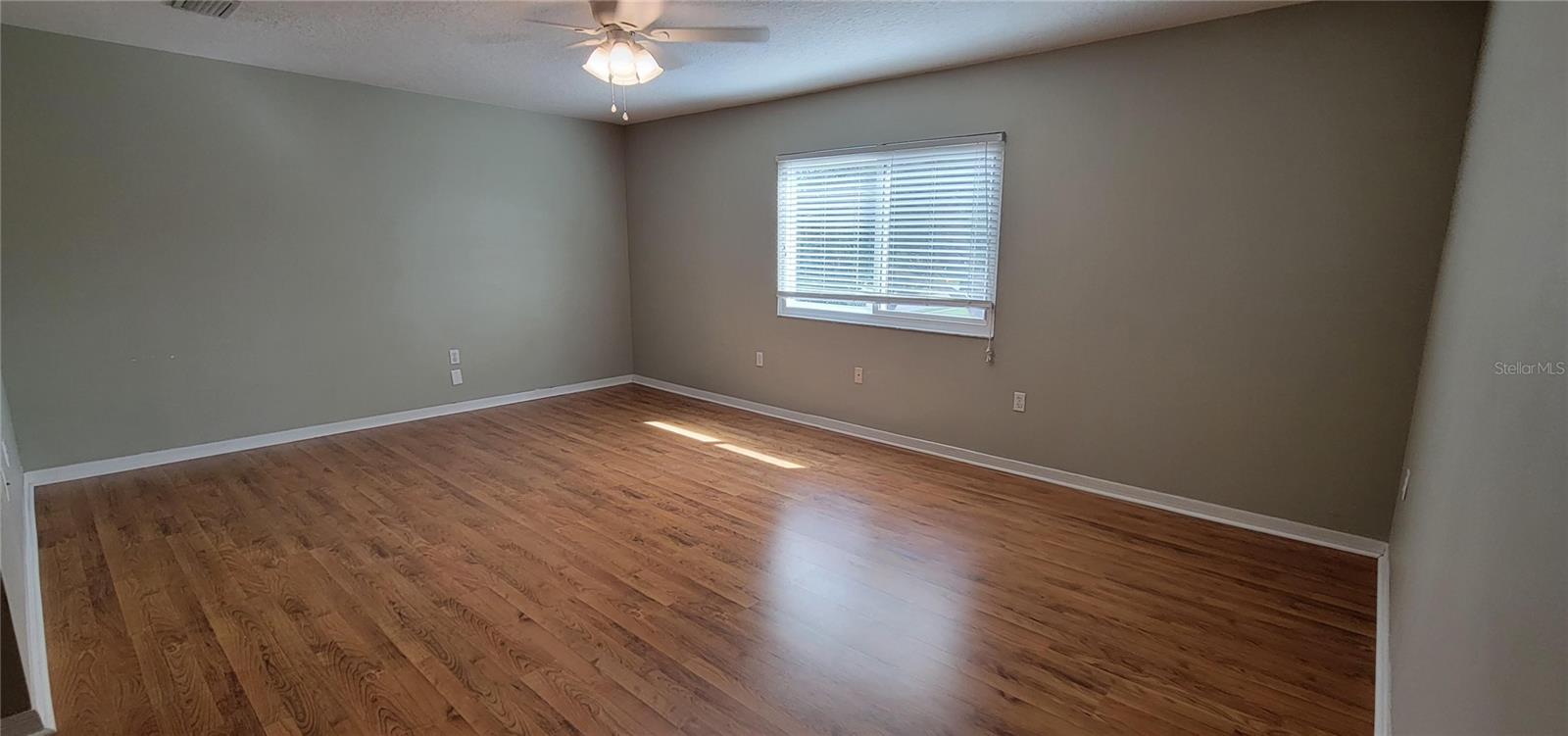 EASTLAKE OAKS PH 4 - Residential
